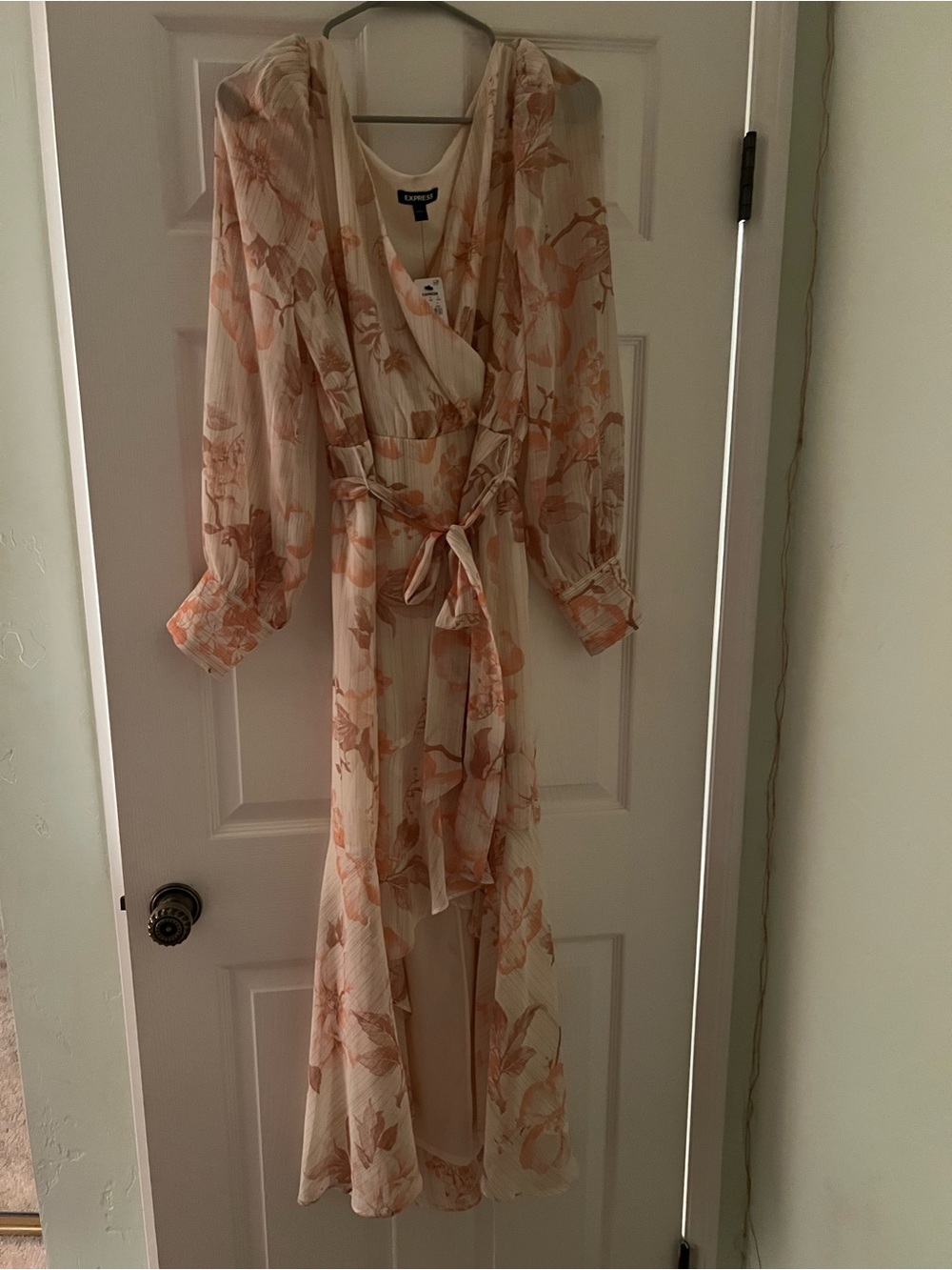 NWT EXPRESS Floral High Low Dress Size Large